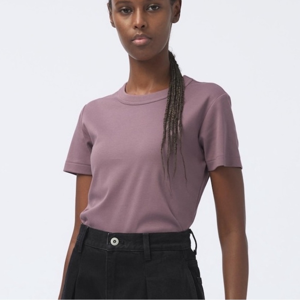 Uniqlo Purple Crew Neck T-shirt
